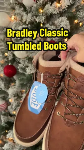 These boots look so good! Water resistant and ready to keep your feet looking good! #boots #mensfashion #heydudeshoes #heydudepartner #tiktokshopcreatorpicks 