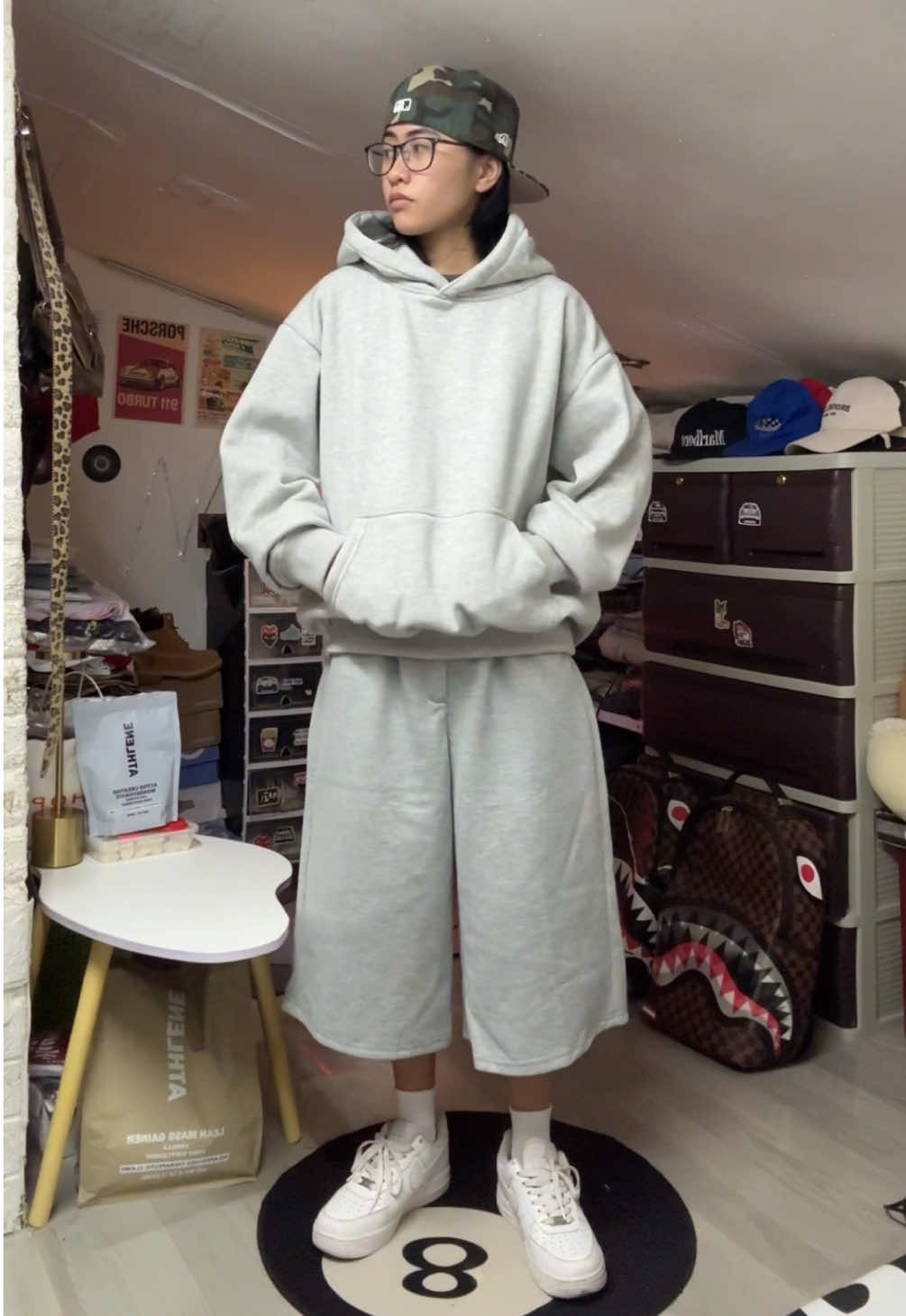 #sweatshort #baggysweatshorts #baggyshort #sweatshortoutfit 