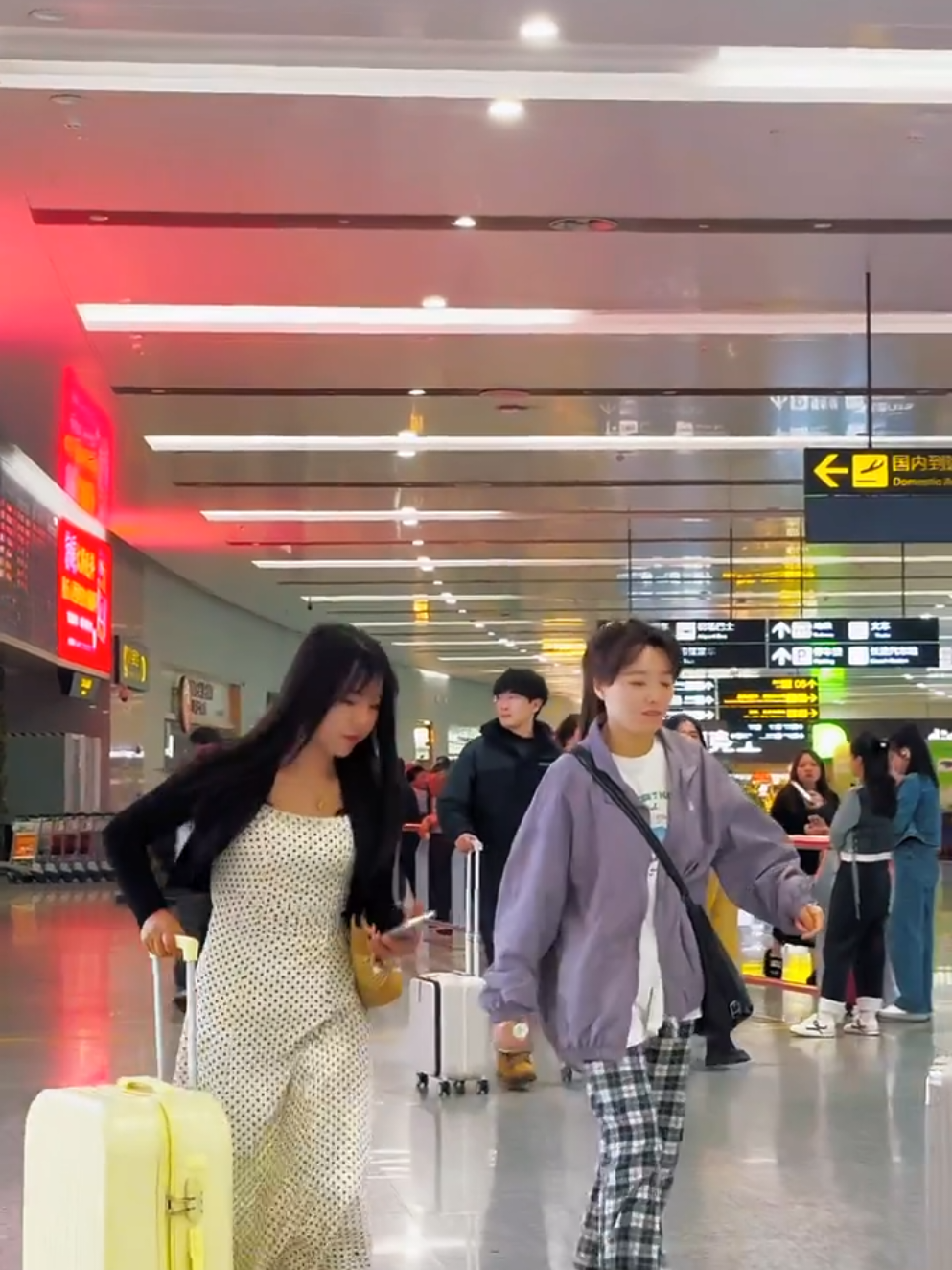 Replying to @bibirohima233 দুই গুলিতে থাকলে দুইজন পিরিতিয়ার মধুর হয়#yours #friends #foryoupage #trending #foryou 