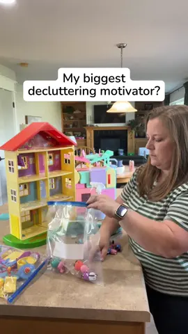 One thing I’ve learned about decluttering is that the best thing I can do is give myself a deadline! Same thing applies to cleaning and house projects.  Signing up to sell at a big kids’ consignment sale gave me a real deadline with a firm drop-off date. And that’s the push I needed to sort through all our toys in a weekend. 👏 Sometimes the best motivator is simply giving yourself a deadline. Would a consignment sale, garage sale, or scheduled donation pick-up help you stay on track too? ✨ Save this as a reminder the next time you need a little decluttering motivation! #declutteryourlife #declutteryourhome #momlife #cluttertocash #declutteryourhome 