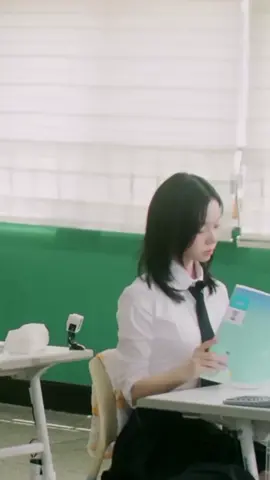 attractive students #winter #윈터 #aespa 