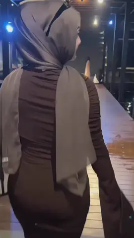 #walk #outfit #hijab #türban #hijabstyle #turbanstyle #hijabtutorial #türbanlıbayanlar #turbanlover #kesfett #kesfetttt #kesfetteyizzzzz #keşfetbeni #keşfetedüş #popular #eğlence 