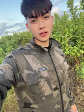 Bánh mì ngoài vườn k