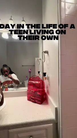 Do yall want more videos like this?? Comment yesss! #fyp #apartmenttherapy #collegelife #firstapartment #dayinmylife 