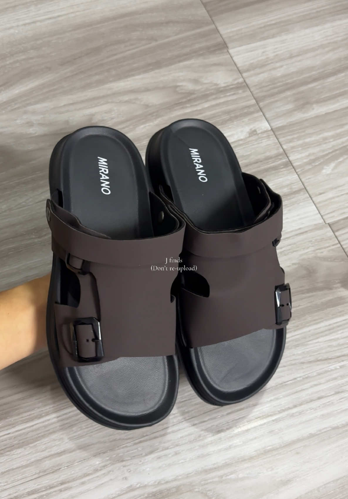Casual rubber sandals #sandalsformen #rubberslippers #miranoslipper #jfinds #jfindss 
