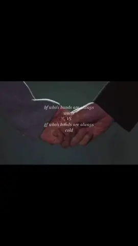 Holding hands is so magical✨ #holdinghands #hands #fyp #coldhands 