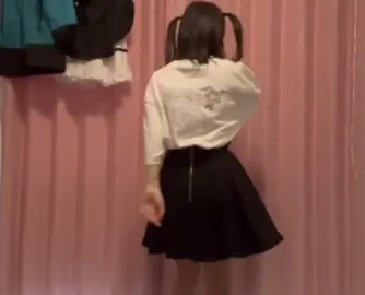 もうめっちゃ前に踊ったやつ （！）人によっては音めっちゃ小さかったりうるさいかも！！ごめん🙏 フルはニコニコ動画に上げてます。 https://www.nicovideo.jp/watch/ sm42154518?ref=nicoiphone_other #ぽっぴっぽー #平成 #踊ってみた#ニコニコ動画 #初音ミク