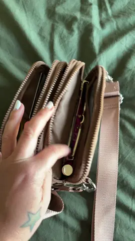 Yuuuppp the Iris wallet is a crossbody too #iris #pursecollection #irisandrainbow #walletforwomen #cardwallet 
