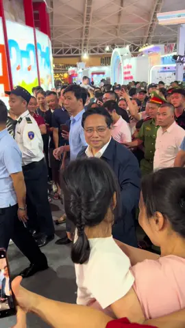 Có thể sĩ hết cuộc đời này . Chỉ đơn giản là sự tình cờ k trông chờ gì cả . Mong bác Thủ Tướng Phạm Minh Chính luôn khoẻ mạnh hạnh phúc 🇻🇳🇻🇳🇻🇳🇻🇳🇻🇳🇻🇳🇻🇳#fyp #xuhuongtiktok #ViệtNam #VEC 