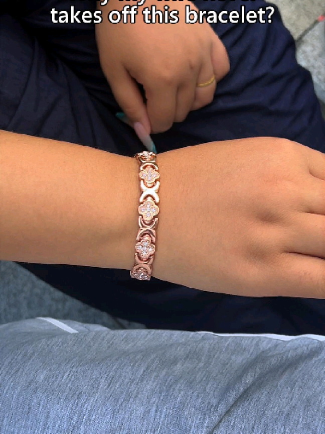 Why my wife never  take off his bracelet?#fyp  #foryoupage  #jointpainrelief  #arthritisrelief  #circulationboost  #sleepbetter  #fatiguerelief  #naturalhealing  #SelfCare  #copperbracelet  #magneticbracelet  #healthyliving  #tiktokshop 