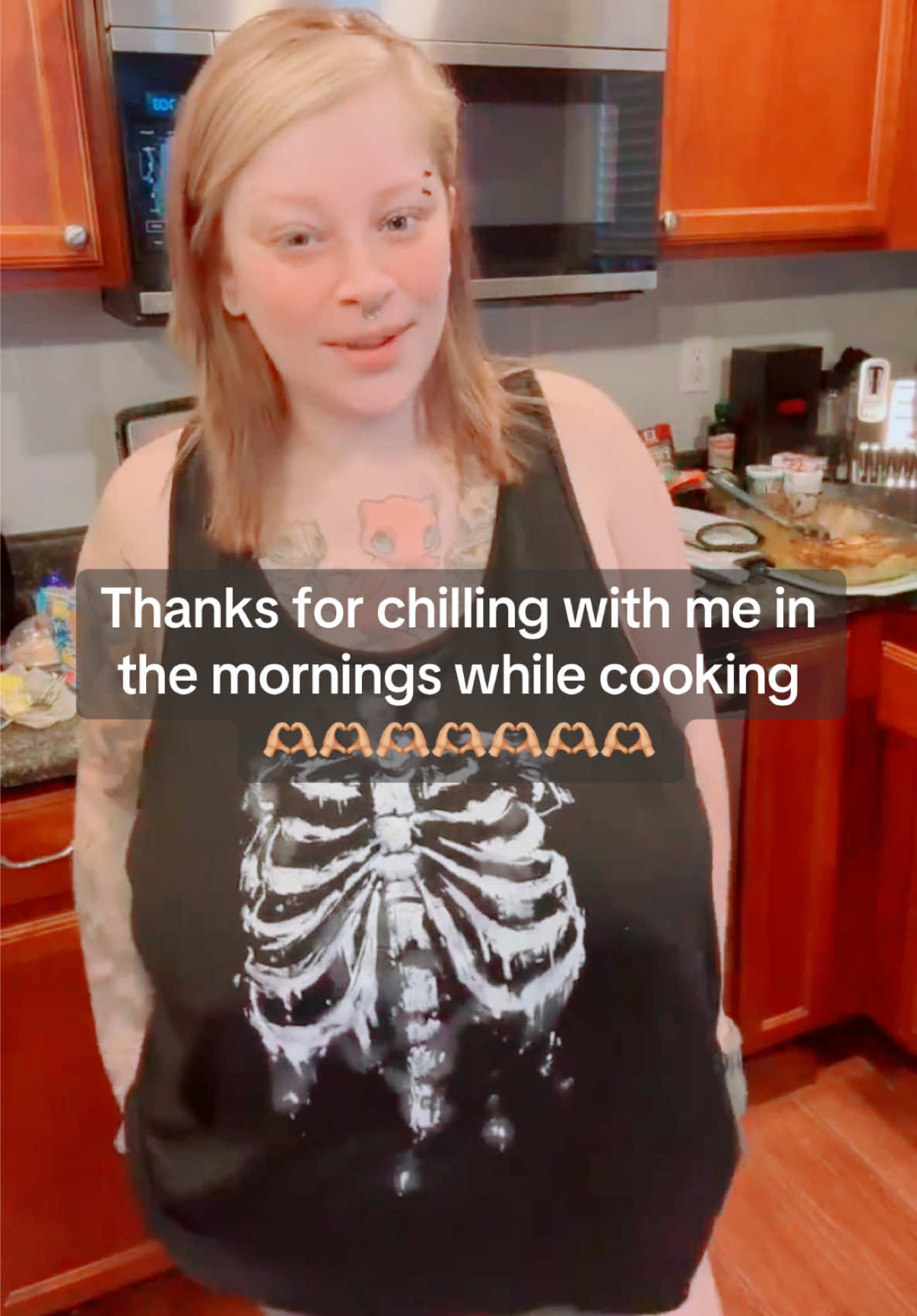 Morning time breakfast on live #tiktoklive #livehighlights #creatorsearchinsights 