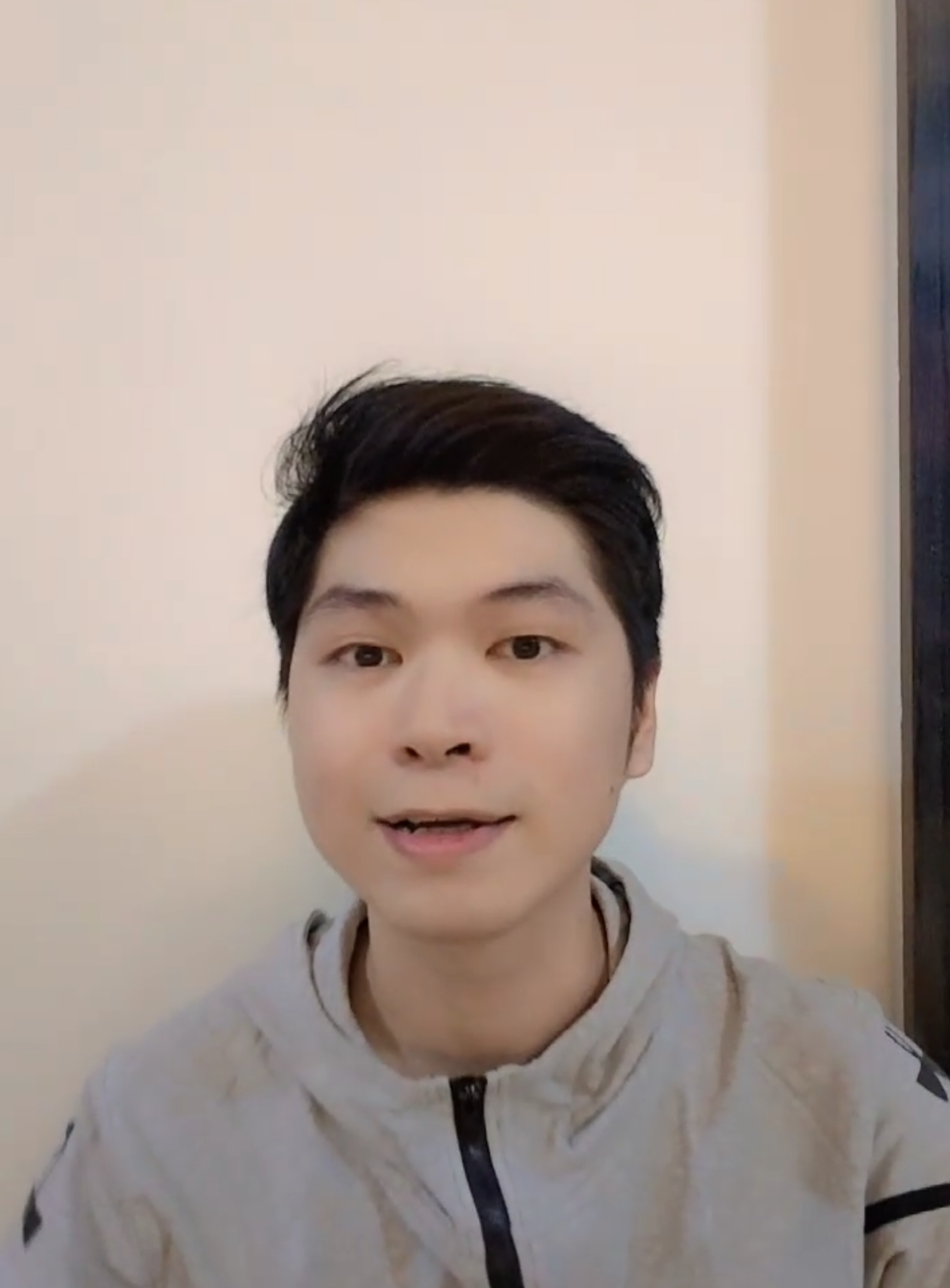 EM 02 Topper fleksibel yang bisa disisir kedepan, kiri-kanan, belah tengah, atau keatas lho bang. Mudah sekali untuk disesuaikan dengan selera 👌 #tiktoklive #gayarambut #topper #wigpria #emilynwig 