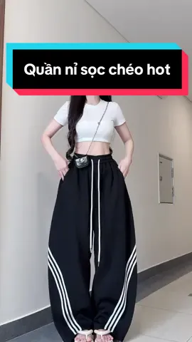Quần nỉ sọc chéo hack dáng siêu hot #phanhriviuuu #xuhuong #outfitideas #SaraSr018 #L 