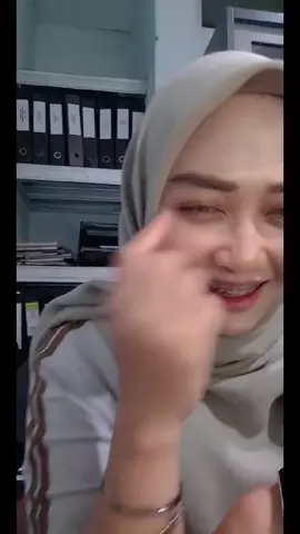 🤪🏃‍♀️‍➡️🏃‍♀️‍➡️🏃‍♀️‍➡️💋💋🖕 jangan terang2n lah sekarang mah iisshh @🔥 ミラ🔥 🤣🏃‍♀️‍➡️🏃‍♀️‍➡️🏃‍♀️‍➡️🏃‍♀️‍➡️ #fypfyp #besty❤️ 