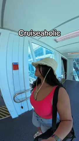 Cruiser I have a problem #cruise #cruiseship #cruisetok 