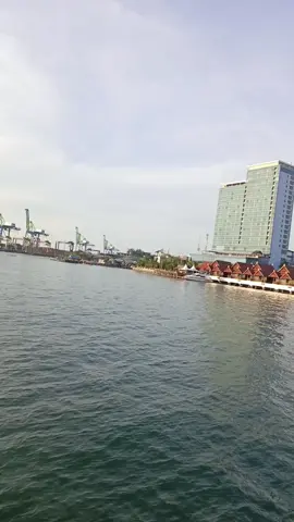 kapal pinisi#fyp #pantailosarimakassar #sigap #fyppppppppppppppppppppppp 