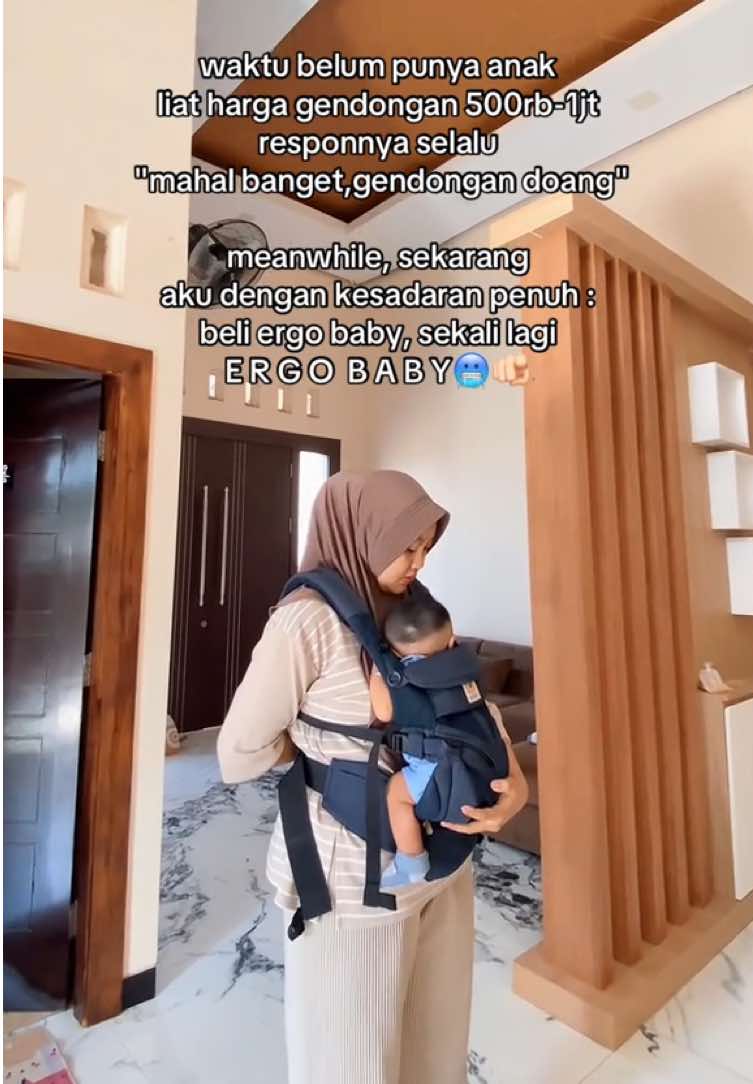 tergoda juga mamak2 satu ini🫣 link gendongan ergo babynya👉🏻  @𝒊𝒃𝒖𝒏 & 𝒓𝒂𝒚𝒚𝒂𝒏𝒌𝒂♡🧸 #ergobaby #ergobabyomni360 #newmom #baby2month 