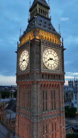 Elizabeth Tower in all its glory 🕰️🇬🇧✨ #londonmoments #london #elizabethtower #bigben #westminster 