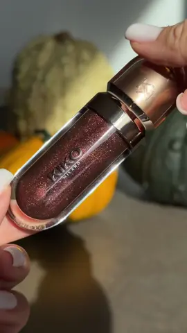 🍂 The ultimate #fall vibes! @teodora ♡ nails the perfect #KIKOMilano lip combo—rich colour, flawless blend & all the #autumn mood you need. Ready to try it? 💄 #makeup #Glam #beauty #BeautyTok #lipcombo #viralmakeup #lipgloss #gloss #KIKOLips 