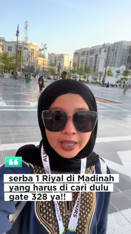 serba 1 riyal di Madinah. worth it banget sih!! buat oleh2 yaaa.. kaya pacar arab, lipstik arab, gantungan arab, cin cin batu gitu semua serba 1 riyal.. dan masih banyak lagi, tapi saran kalau yang penakut dan ga bisa nawar jangan sendiri ya, karena di dalam toko 1 riyal cuman ada 1 toko sisanya dia kaya pasar tanah abang yang harus di tawar dan terkesan maksa  note : kalau mereka nyuruh buka packagingnya suruh coba jangan langsung mau ya, soalnya kalau gak di beli ngamuk 🤣🤣 #serba1riyal #pasarmadinah #madina #belanjadimadinah 