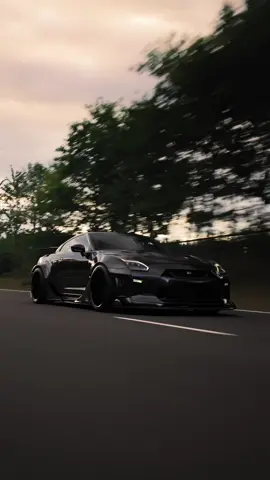 GODZILLA sitting waiting  #gtr #goodzilla #carsofinstagram #cartok #moving 