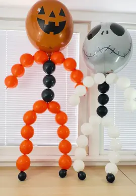 Absolutely loving these guys!! Perfect Halloween decorations.   #halloween2025 #spookyscaryskeletons #balloons #fyp #balloon  Inspo: Beauty and the Balloons