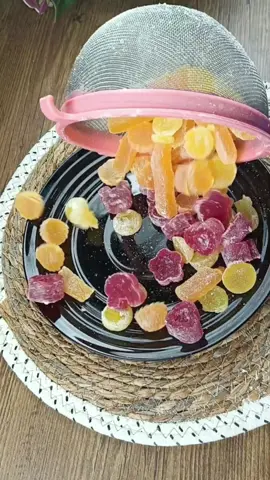 كاندي الأطفال (جيلي كولا) إعمليه من البيت بأقل تكلفة وبجودة عالية وبدون ألوان صناعية بأشكال تبهر! 🍬😍 #طريقة_عمل_كاندى_جيلى_في_البيت_للأطفال #كاندى_جيلى #حلويات_أطفال #حلويات_بيتي #جيلى_ملون #وصفات_أطفال #حلويات_سهلة #CandyJelly #HomemadeCandy #KidsCandy #JellyCandy #HomemadeSweets #KidsRecipes #الشيف_هبه_ابراهيم #food #طبخ #هبه_ابراهيم #وصفات #سريع #اكلات #Recipe #وصفات_سهله #اكسبلور