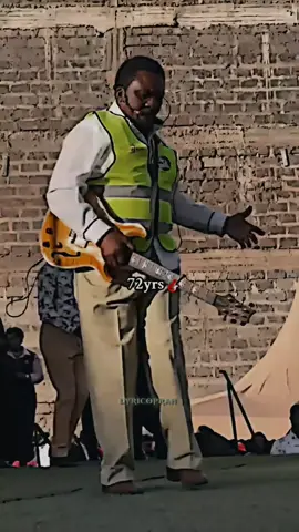 it's a WEEKEND 😁 #weekendmood  🍾🍾🤌🏽#fyp 