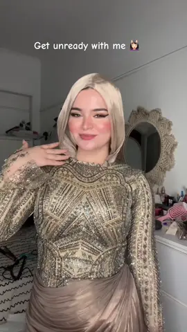 Get unready with me 💆🏻‍♀️ #foryou #foryoupage #dress #makeup #skincare 