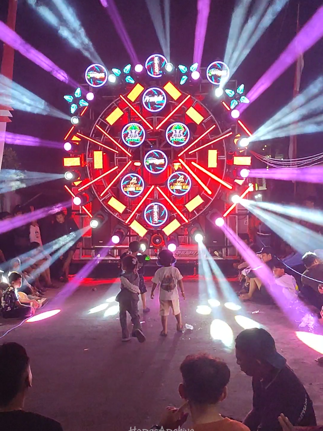 K5 MAXIMAL SPEK SENANG2 FT PRADIPTA LIGHTING 🔥🔥 #fyp  #k5maximalaudio  #masukberandafyp  #malanghits   @pradiptalighting  @k5_maximal_audio  cek sound karnaval gesang #soundsystemmalang 