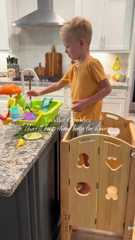 Such a great indoor AND outdoor toy. #watertoys #toys #toddlertoys #toddleractivities #waterplay 