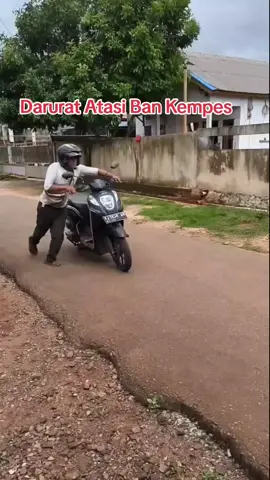 Begini cara atasi ban kempes