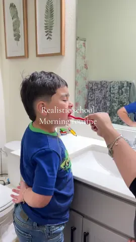 Its finally friday 🤗 #schoolmorningsroutine #RealisticMorningRoutine #MorningRoutine #SchoolMornings #MomLife 