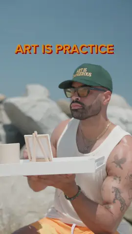 Started drawing/ painting at the age of 5 and never looked back 👨🏽‍🎨🎨