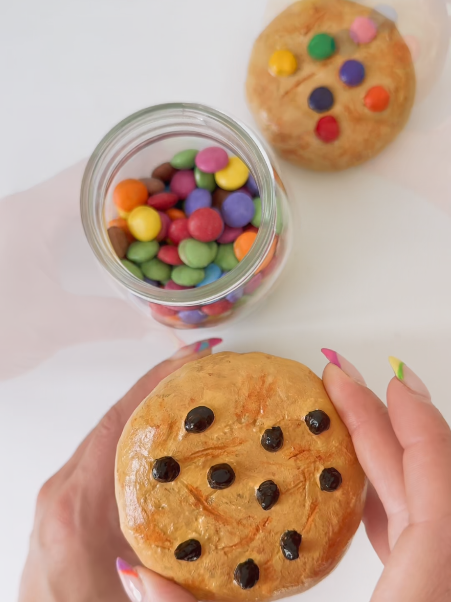 Last year we made some pie jar lids using our air dry clay kits... this year we've made some cookie jar lids. Out with boring metal lids and in with decorating all your lids your favourite food items 🍪  What should we make next to make our jar lids more fun?  #airdryclay #pottery #diycrafts #craftideas #giftideas 