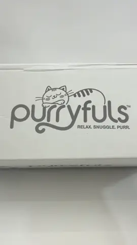 Cuddle with the purring and vibrating Purryfuls kitty! #toyunboxing #toyreview #cattoy 
