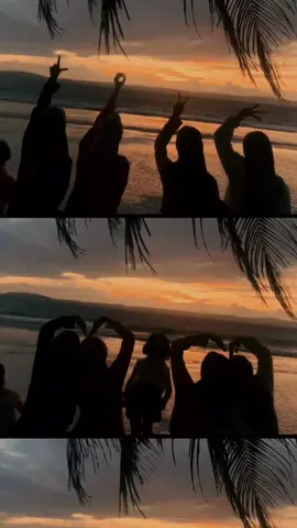 penikmat senja🌄✨ @N A N D A F Y🍋 @princess02 @hilyaa.ss  #MSDLN #anakpantai🏝