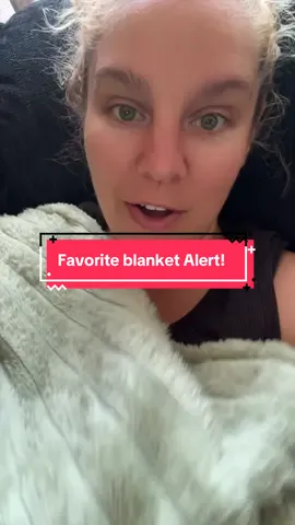 New blanket alert! #cozy #fluffy #creatorsearchinsights 