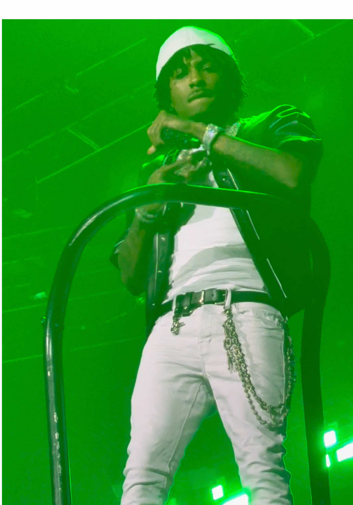 NBA YOUNGBOY PERFORMS BLACKBALL ABOVE THE CROWD IN LA #nbayoungboy #masatour #viral #fypppppppppppppppp #ybbetter 