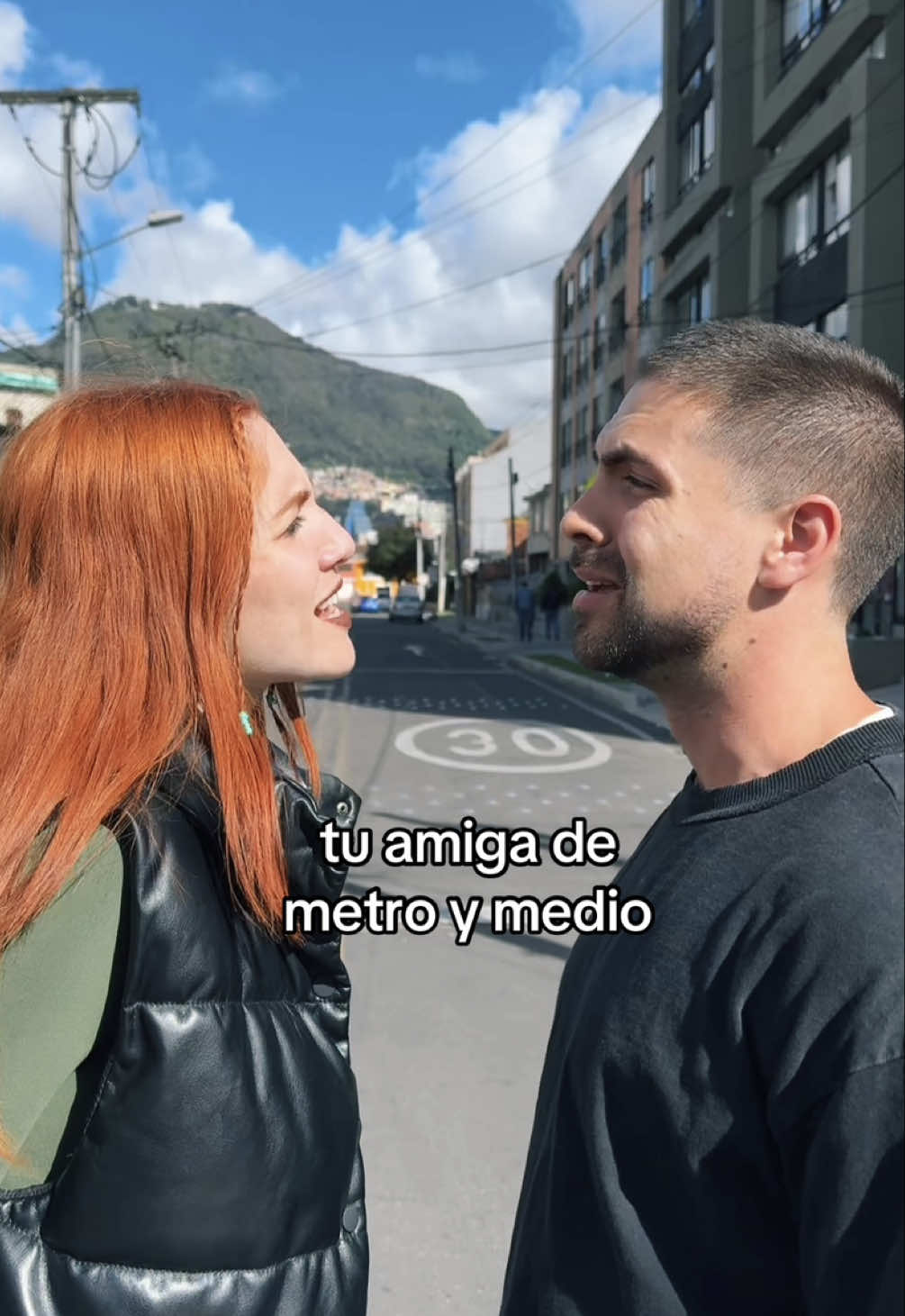 metro y medio de puro amor jajaaja