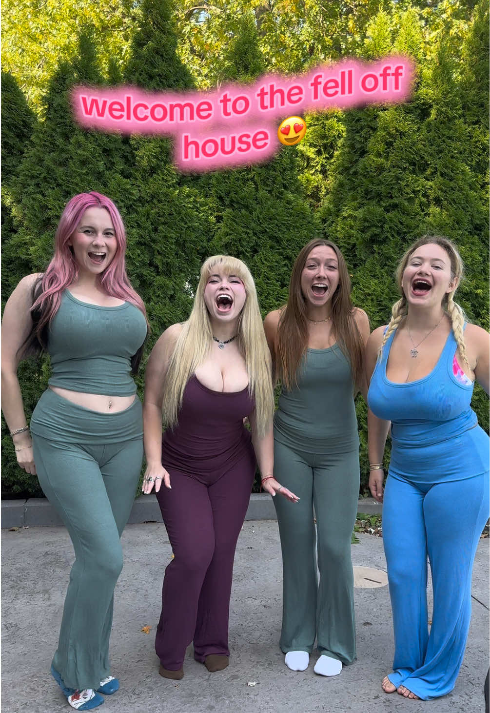 tag who you think should join the fell off house 😍😍  @🌈Sabrina Banks 🦝 @jaime @sorrygrandma2.0 