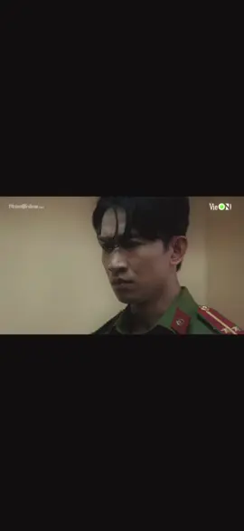 Xem tập này mà thương chị Hải Cối 😭😭 Chỉ cũng là con gái, cũng biết yêu. Nhưng là người của 2 thế giới khác nhau, anh Nhân mang theo trách nhiệm, lý tưởng sống. Và anh coi “ bé tóc xù” là em gái 😭 #vocanh #tuongvi #codunghongthoatkhoitoi #vieon #viral 