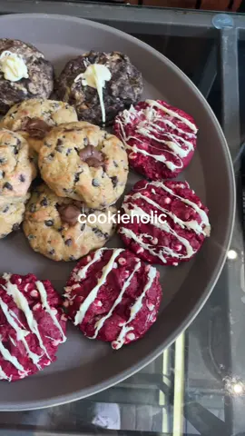 Se volvió un vicio las cookies #newyorkcookies #oaxacagalletas #cookiesandcream #cookiesandmilk #cookieredvelvet 