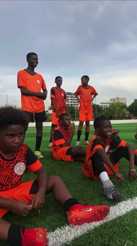Rejoins TIGRES ACADEMY ! École de football U7 – U15 ⚽️✨ 📍 Lieu : Camp militaire Mahecor Diouf (au pied de la statue de la Renaissance) 🌟 Parrain : Diomansy Kamara 🤝 En partenariat avec Afrique Football Elite 📅 Entraînements & Matchs 	•	Mercredi : 16h – 18h 	•	Jeudi : 17h – 18h 	•	Samedi : 10h – 12h 💰 Tarifs 	•	Inscription : 40.000 FCFA (assurance + maillot + chaussettes) 	•	Mensualité : 30.000 FCFA 📞 Infos & inscriptions : 77 196 06 06 👉 Deviens un TIGRE, écris ton histoire sur le terrain ! 🐯🔥 #football #Soccer #futbol #futebol #tigre         