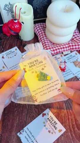 10pcsFunChristmasPocketHugforFriends,withAVarietyOfResinGadgets,AtmosphereDecorationGifts,withHolidayChristmasEncouragementCards,SuitableforFriendsandFamily,FriendshipGifts,ChristmasGifts,UniqueGiftSet#Christmas#ChristmasGifts#HolidayGifts#PocketHug#ResinGadgets#FriendshipGifts