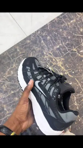 La Nike P-6000 Légère, stylée et prête pour ta rotation 🔁 Disponible maintenant chez ACHTA Store — tu connais déjà la source 🔌 📩 Slide en DM pour détails & dispo #nikep6000 #achtastore #brazzaville🇨🇬 #pointenoirecongo🇨🇬😍🥰❤️ #congo 