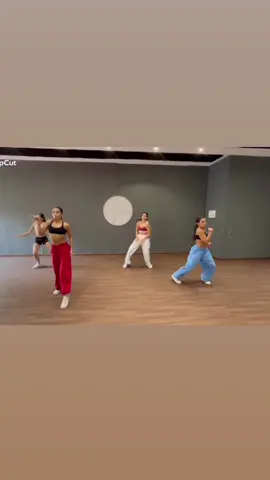 Advanced commercial afro fusion combo 🔥   Proof that hard work is actually this fun 😎💃 #dance #commercial #dancer #choreography #abudhabi 