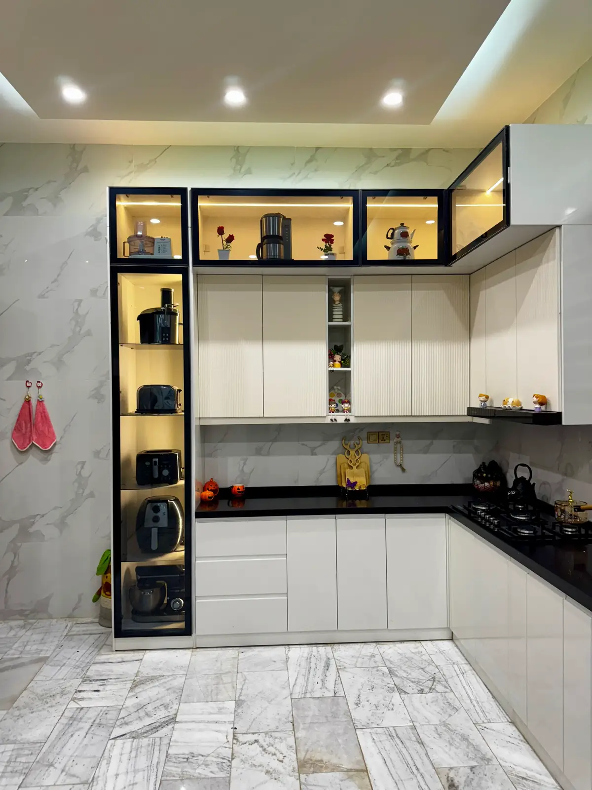 #اللهم_صل_على_محمد_وآل_محمد #الديوانية #كاونتر #ديكور_مطبخ #تصميم_عصري 