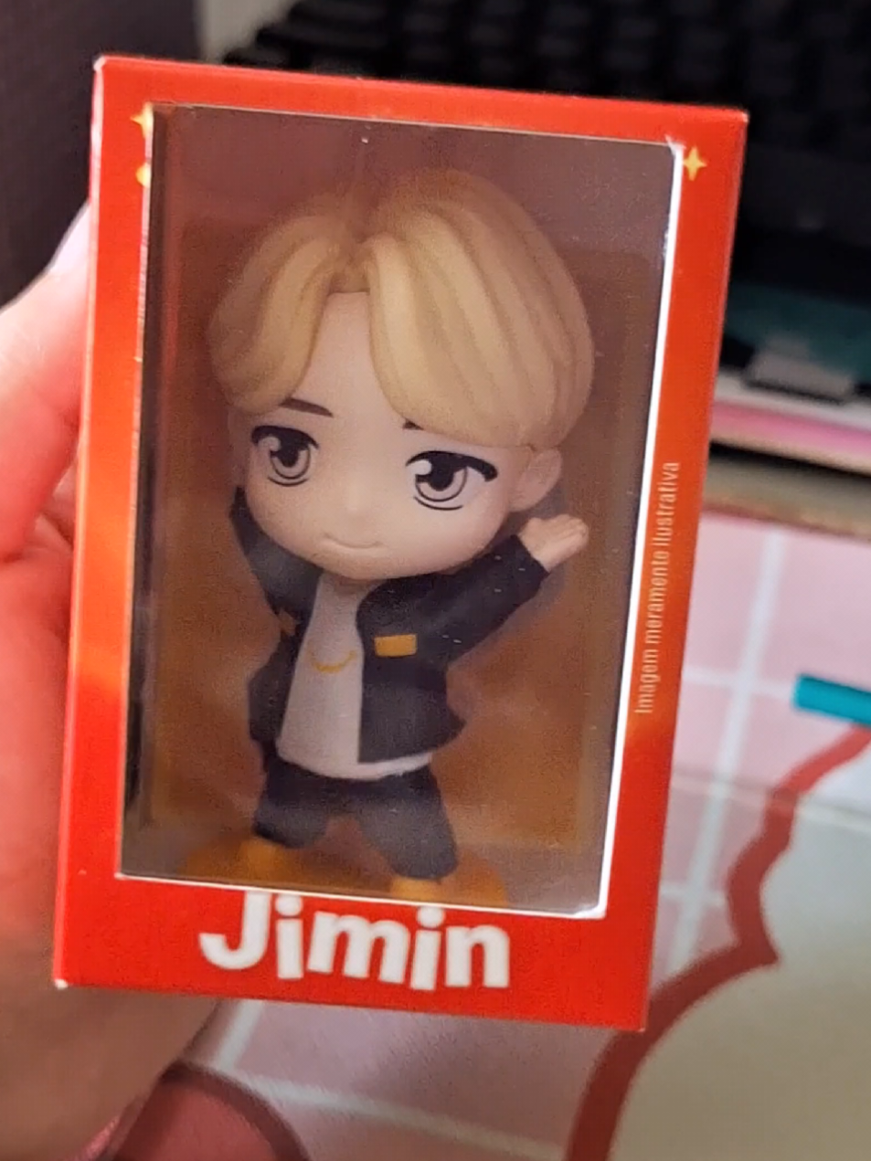 Aaa Eu to apaixonada 💜 muito obrigada @circymoreno  pela ideia Quem deve ser o próximo que eu vou fazer???? #tinytan #bts @McDonald’s #army #mcdonaldsbts 