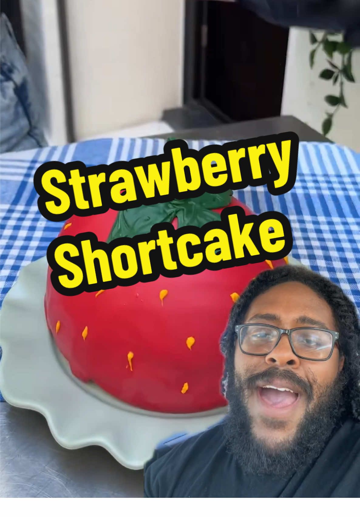 STRAWBERRY SHORTCAKE 😍😮‍💨🍰🍓 #TikTok #viral #trending #reaction #food 